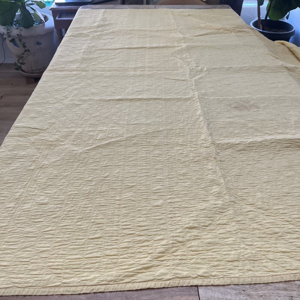 Handmade Hand Quilted Yellow Floral Embroidery Cotton Quilt Bedspread 75"x77" - Picture 12 of 15